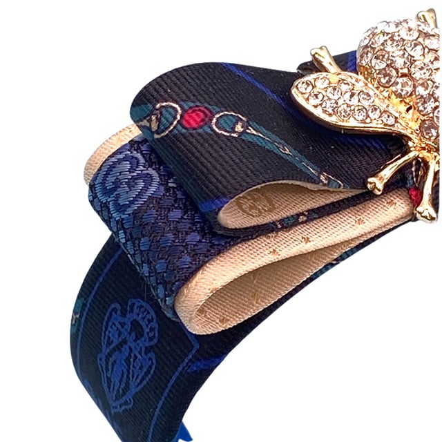 Italian Gucci Horsebit Bumblebee Vintage Silk Necktie Cuff Bracelet For Sale - Image 3 of 4