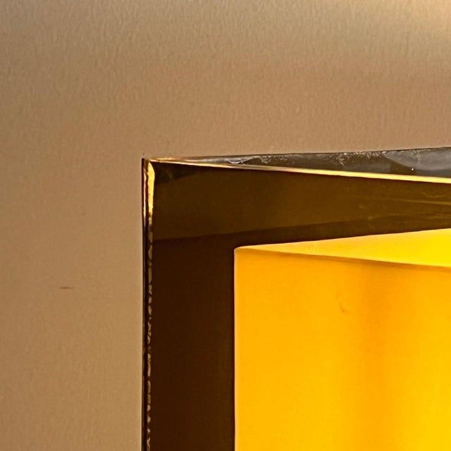 1970s Large Space Age Geometric Table Lamp in Amber and Smoked Acrylic Glass, Italy, 1970s For Sale - Image 5 of 13