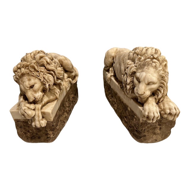Late 19th Century Pair of Carved Marble Recumbent Lions For Sale
