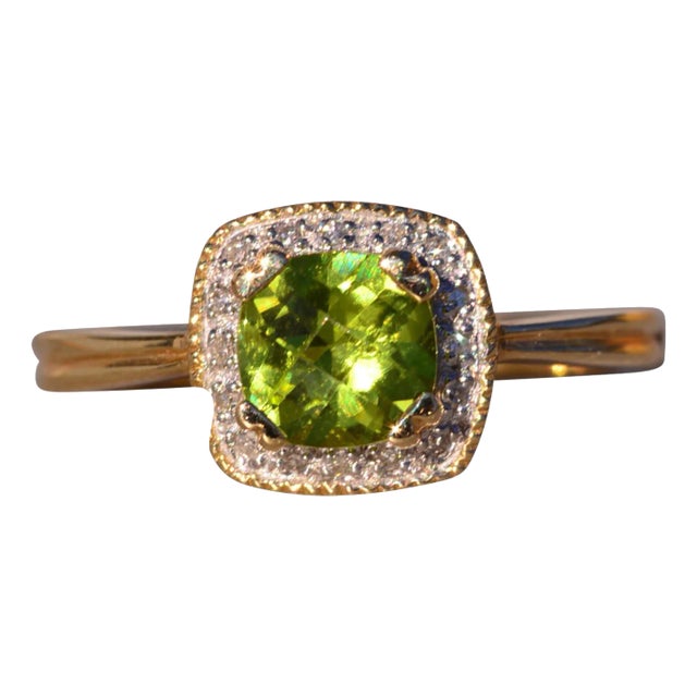 The Zhu: Peridot and Natural Diamond Halo Ring in Yellow Gold For Sale