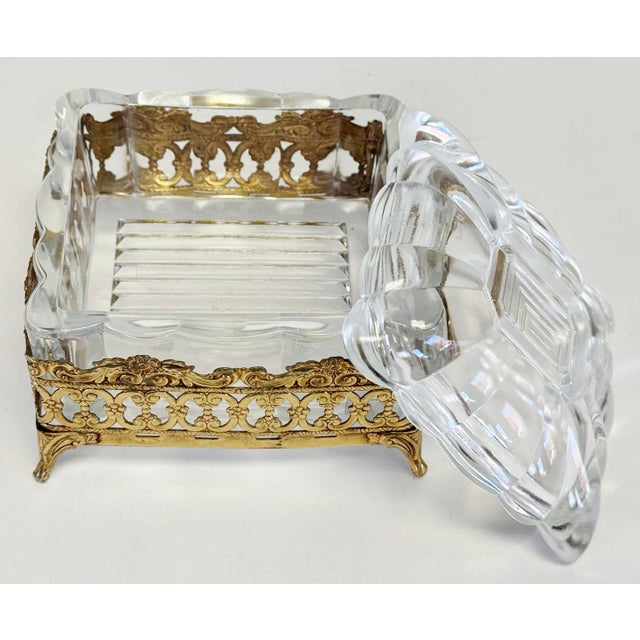 Vintage Hollywood Regency Style Glass Trinket Box W/ Footed Brass Filigree Base For Sale - Image 9 of 11