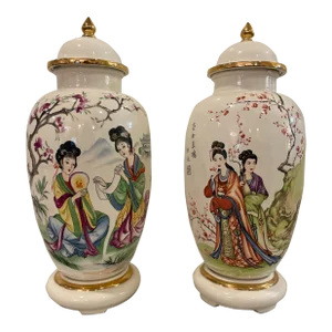 Pair of Vintage Mid Century Chinoiserie Japanese Geisha Floral Gold Ginger Jar Vase Famille Rose Style