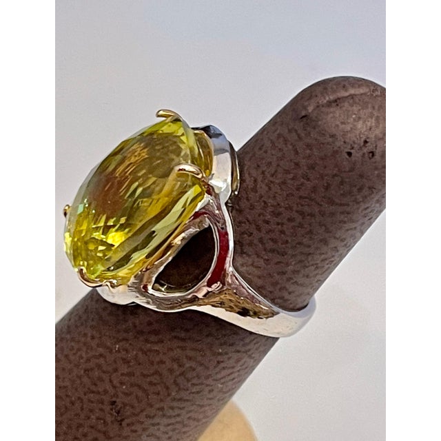 18 Carat Natural Lemmon Topaz Checkerboard Cocktail Ring 18 Karat Gold, Estate For Sale - Image 4 of 18