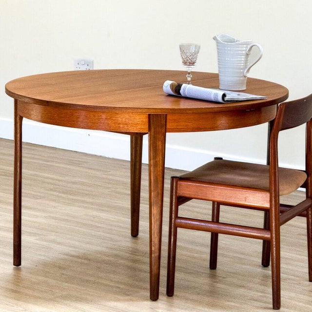 Small Mid-Century Modern Round Extending Dining Table from John Herbert For Sale - Image 5 of 14