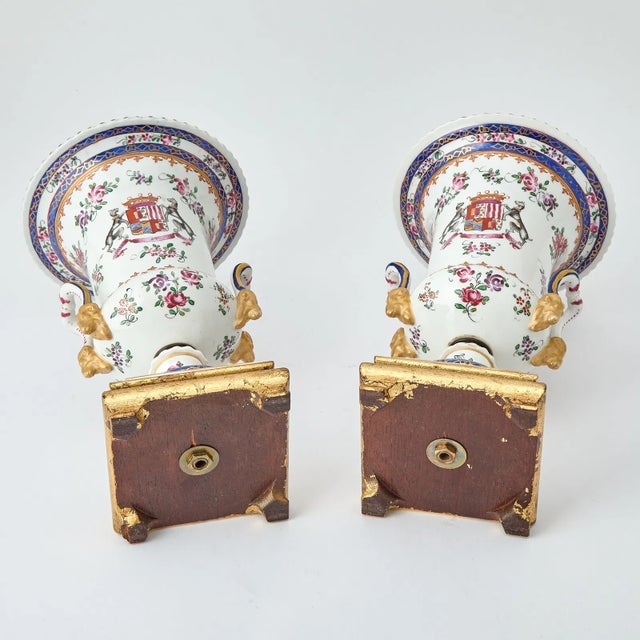 Mid 19th Century Pair of Samson Famille Rose Porcelain Vases For Sale - Image 5 of 13