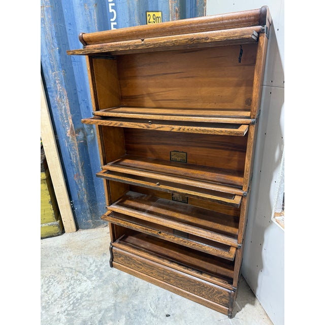 American Early 20th Century Globe-Wernicke 4-Stack Oak Barrister "Elastic" Bookcase For Sale - Image 3 of 8