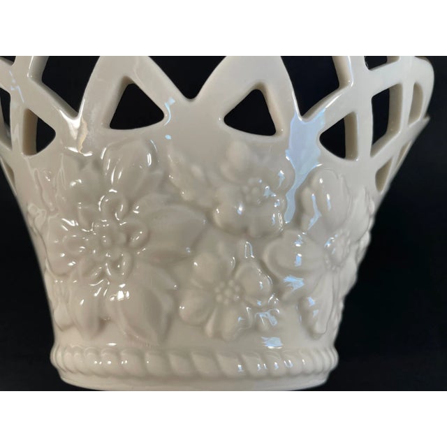 1970s Vintage Lenox "Golden Meadows" China Ivory Lattice Bowl or Jardiniere For Sale - Image 10 of 12