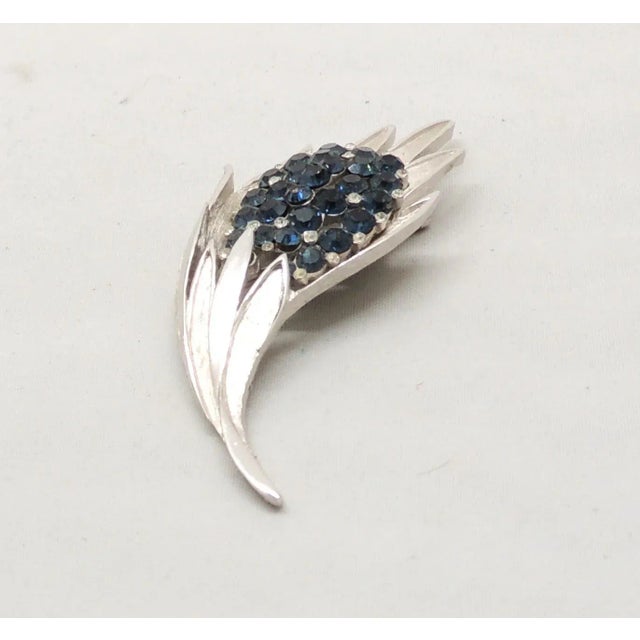 Vintage 1960s Signed Crown Trifari Rhodium Plated Faux-Sapphire Brooch For Sale In Philadelphia - Image 6 of 6