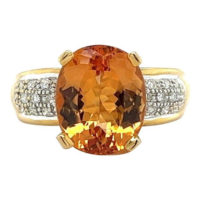 Vintage 6 Carat Oval Cut Orange Topaz and Round Cut Diamond Ring in 18K Solid Go, Size 7.75 For Sale