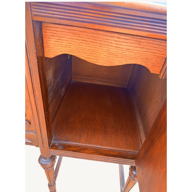 Antique 1920s Federal Hepplewhite Revival Walnut Buffet Sideboard Neoclassical For Sale In Dallas - Image 6 of 16