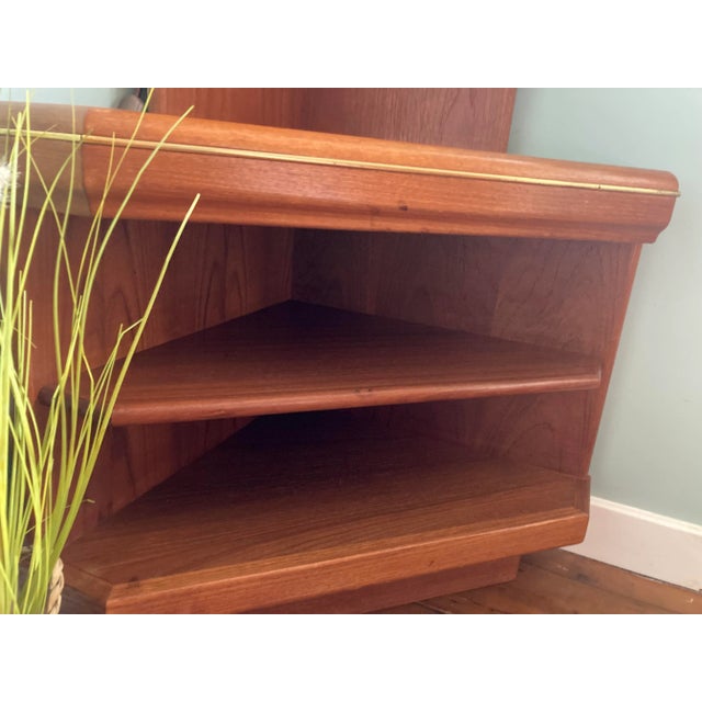 Brown Vintage Teak Corner Display Unit from G-Plan, 1980s For Sale - Image 8 of 11