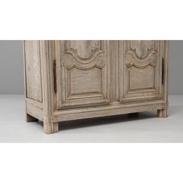 19th Century French Louis XIV Oak Cabinet For Sale - Image 4 of 12