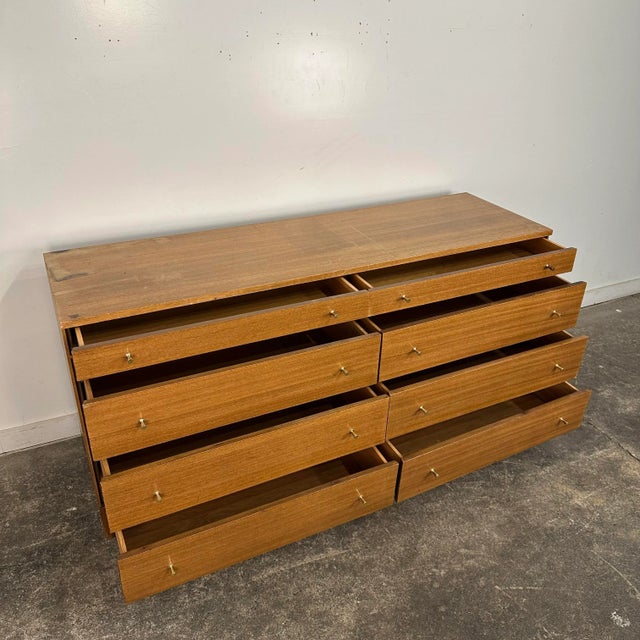 Mid-Century Modern Paul McCobb for Calvin Dresser Chest of Drawers For Sale - Image 3 of 12