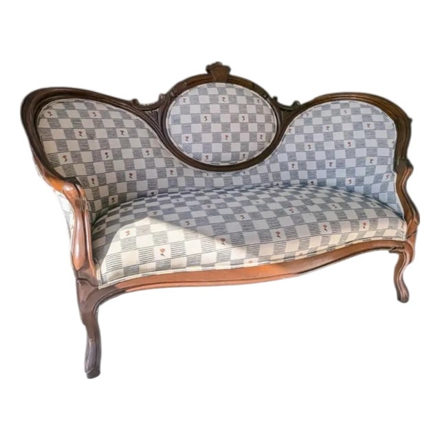 Victorian Carved Walnut Balloon Back Settee / Loveseat – Late 19th Century For Sale