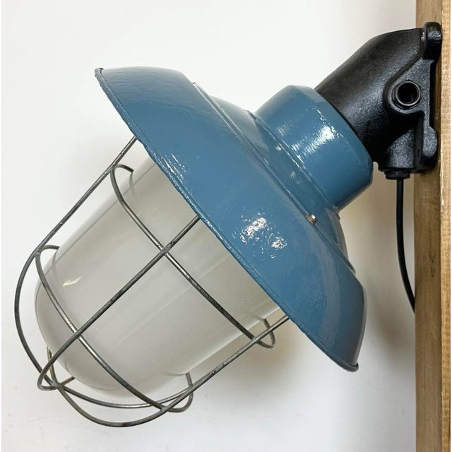Industrial Blue Painted Factory Wall Cage Lamp from Elektrosvit, 1960s For Sale - Image 4 of 13