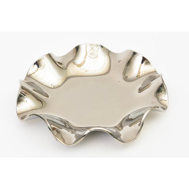 1960s Vintage Silvered Mirrored Glass Ruffled Bowl, 1960's For Sale - Image 5 of 10