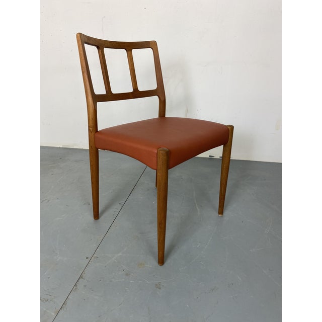 Mid-Century Danish Teak and Leather Dining Chairs by Johannes Andersen for Uldum Møbelfabrik, 1950s, Set of 4 For Sale - Image 12 of 18