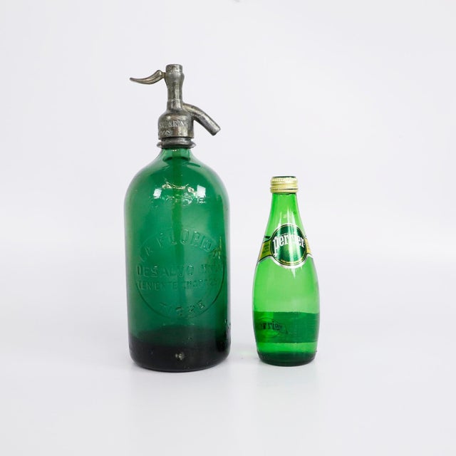 Vintage Industrial Green Soda Siphon Made in Argentina For Sale - Image 4 of 5