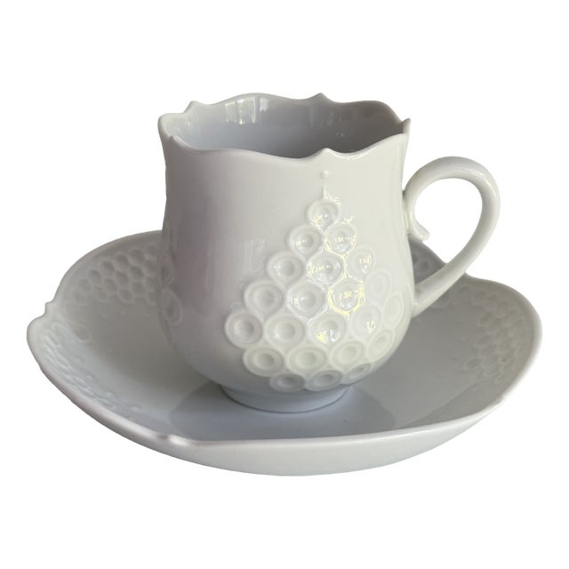 White Relief Coffee Cup and Saucer by Ludwig Zeptner for Meissen, 1990s, Set of 2 For Sale