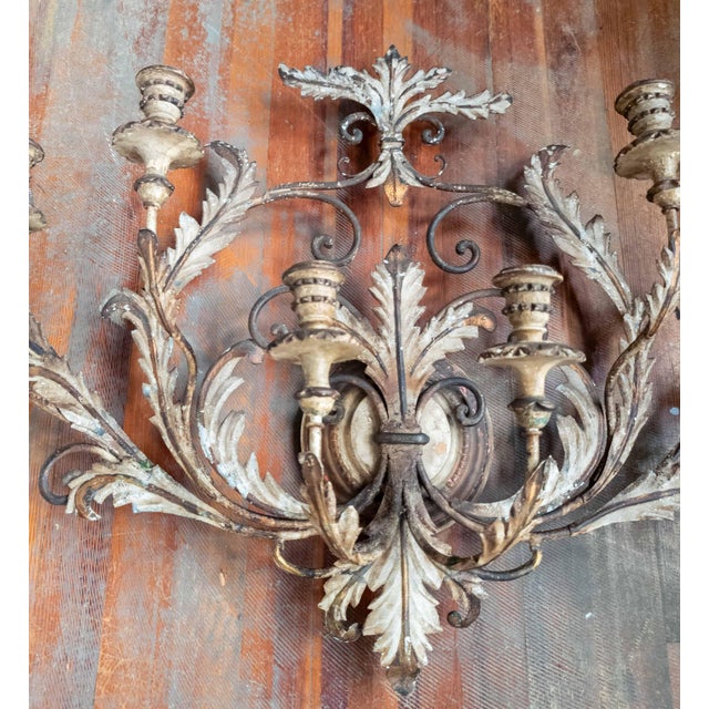 20th Century Large 40" Wide Italian Hollywood Regency Tole and Wood Wall Sconce For Sale - Image 10 of 18