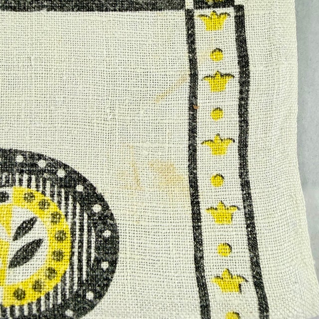 Textile Mid-Century Era Georges Briard Lion Print Silkscreened Linen Tea Towel For Sale - Image 7 of 8