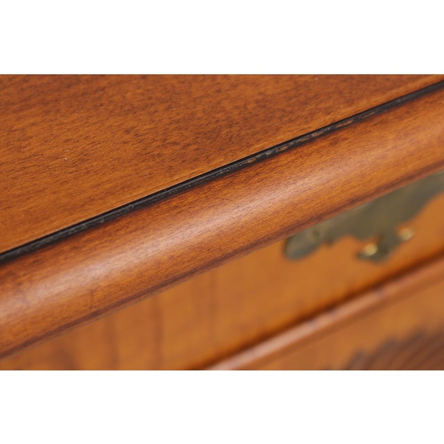 Eldred Wheeler Tiger Maple Lowboy Dressing Table For Sale - Image 13 of 18