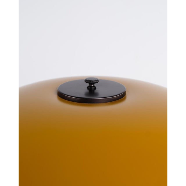 Yellow Model Ph 3½-2½ Table Lamp in Yellow Metal and Burnished Brass by Poul Henningsen for Louis Poulsen For Sale - Image 8 of 10