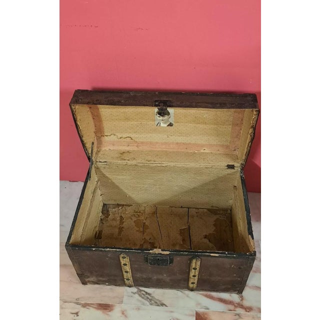 Antique Travel Trunk in Wood, 1890s For Sale - Image 4 of 13