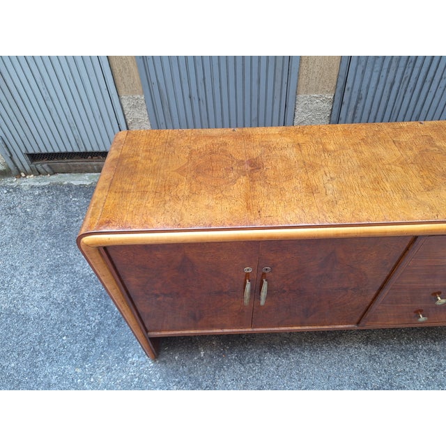 Vintage Sideboard in in Walnut Root and Maple Wood with Brass Details, 1940s For Sale - Image 15 of 18