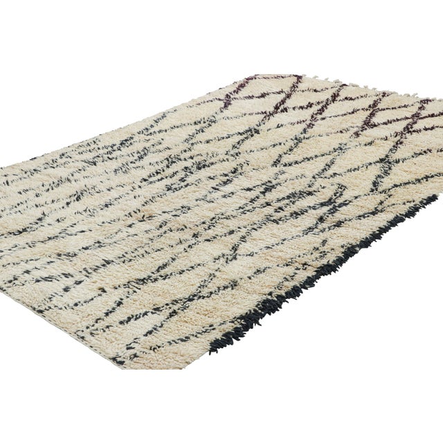 Rug & Kilim Vintage Moroccan Rug, Cream & Black With Diamond Patterns - Rug & Kilim For Sale - Image 4 of 7
