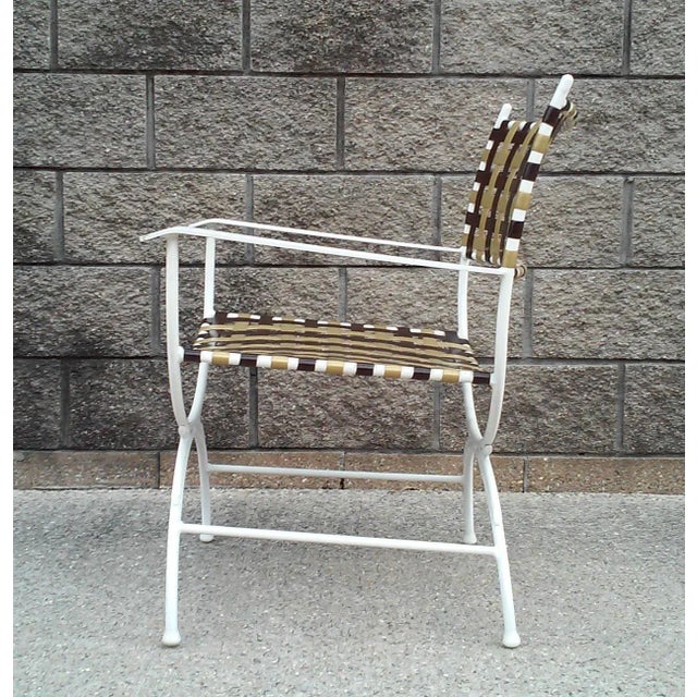 Russell Woodard A Single Mid Century Aluminum Frame Light Weight Campaign Patio Chair For Sale - Image 4 of 6