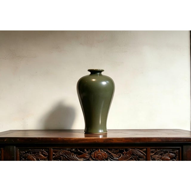 Art Deco Chinese Ceramic Vase,Wanli Marked Brown Glaze Porcelain Plum Vase For Sale - Image 3 of 9