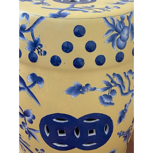 1980s 1980s Blue and Yellow Chinoiserie Ceramic Garden Stool For Sale - Image 5 of 11