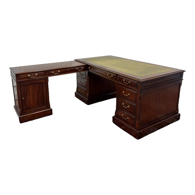 Corner Desk from Globe Wernicke For Sale