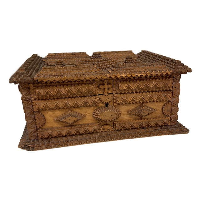 Antique Early 20th Century Layered Tramp Art Folk Art Box With Floral Liner For Sale
