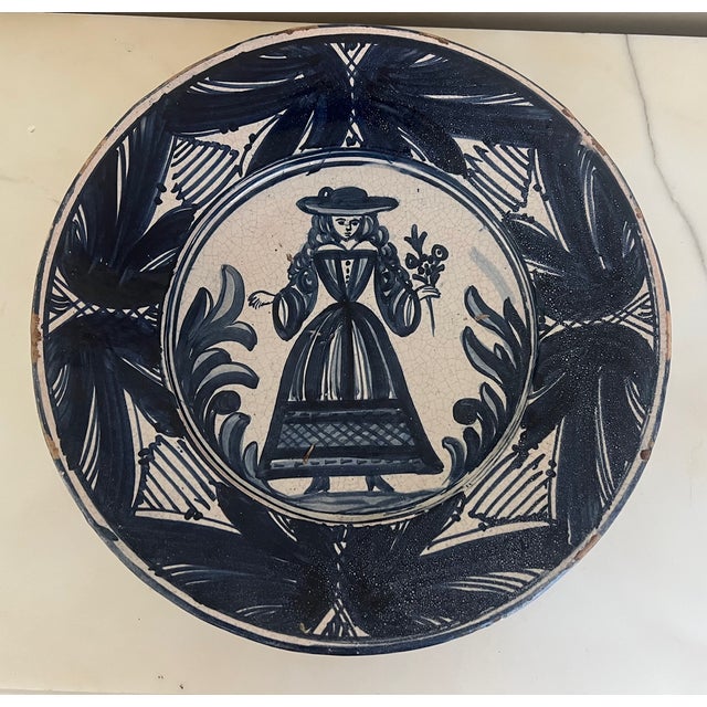 1900 - 1909 Large Spanish Faience Plate, C 1900 For Sale - Image 5 of 11
