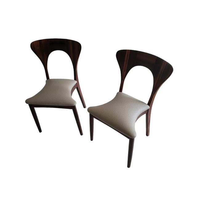 A Set of 2 Mid-Century Dining Chairs, in the Style of Niels Kofoed's "Peter" Chair, Re-Imagined by Fr Gillette For Sale - Image 9 of 10