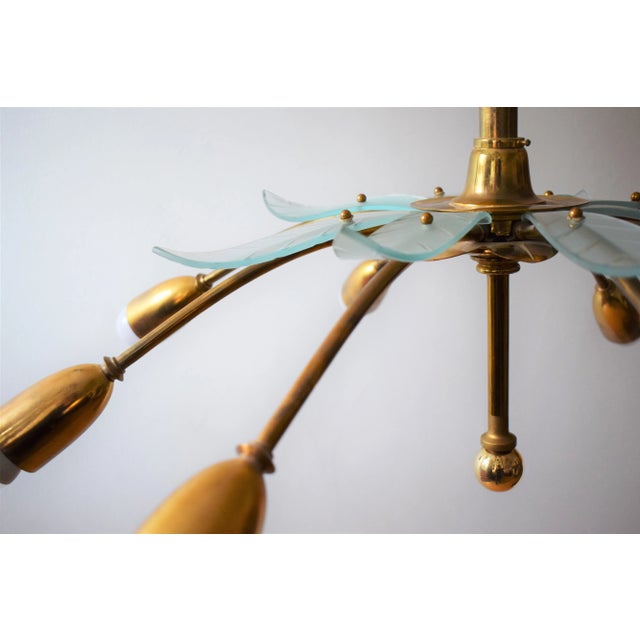 Italian Brass Chandelier by Pietro Chiesa for Fontana Arte, 1940s For Sale - Image 3 of 9