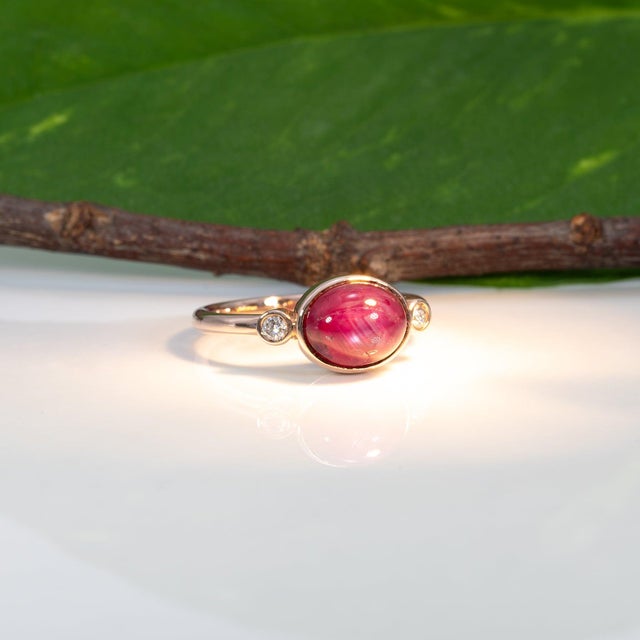 Metal 3.2ct Star Ruby Cabochon Ring With Earth-Mined Diamond Accents in Solid 14k Gold, Size 6.75 For Sale - Image 7 of 9
