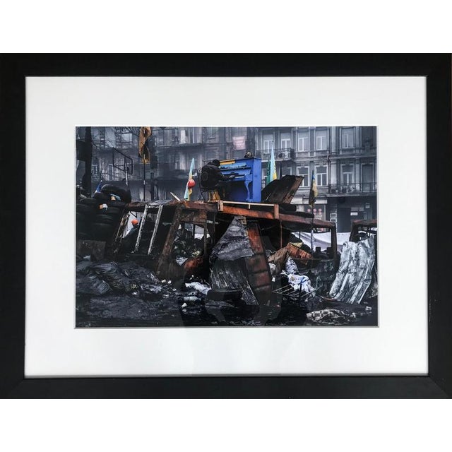 Modern Eric Bouvet, Place Maïdan, 2014, Photography, Framed For Sale - Image 3 of 7