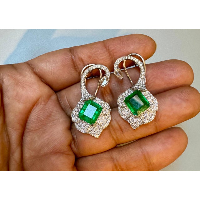 Green 5 Ct Natural Zambian Emerald Earring & 2 Ct Diamond , Rose Cut Diamond Earring For Sale - Image 8 of 8