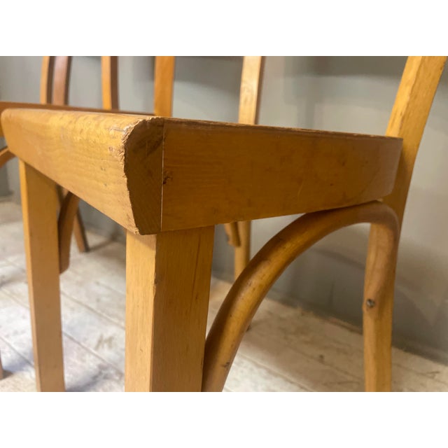 These Bauhaus chairs have been polished by us and are in good condition. Height: 80 cm Seat depth: 41 cm Seat width: 40 cm...