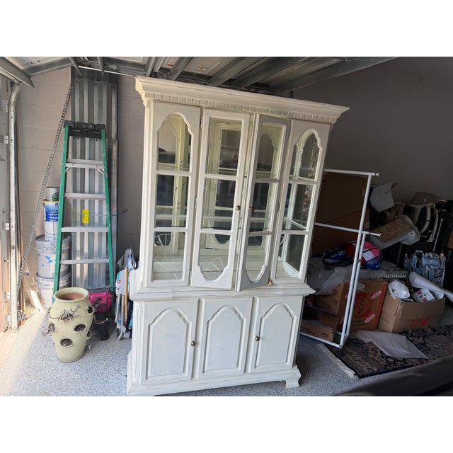 Vintage Dixie Furniture French Provincial Lighted China Cabinet For Sale - Image 14 of 14