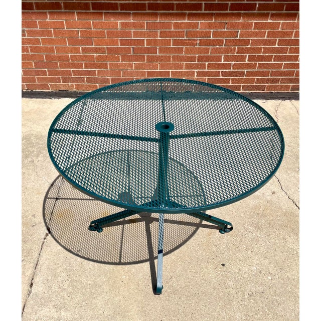 1960s 1960s Woodard Wrought Iron Patio Radar Atomic Set Table 4 Chairs, Attributed For Sale - Image 5 of 11