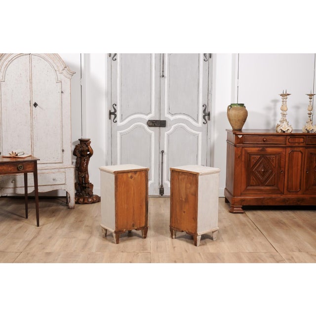 Swedish Gustavian 1880s Light Gray Nightstands with Drawers and Doors - A Pair For Sale - Image 4 of 12