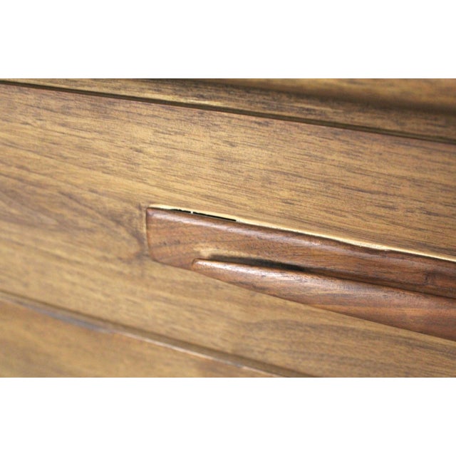 Mid 20th Century Walnut 'Emphasis' Dresser by Broyhill For Sale - Image 15 of 16