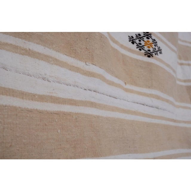 Vintage Striped Oversize Natural Kilim Rug 6'8" X 8'1" For Sale In Philadelphia - Image 6 of 10