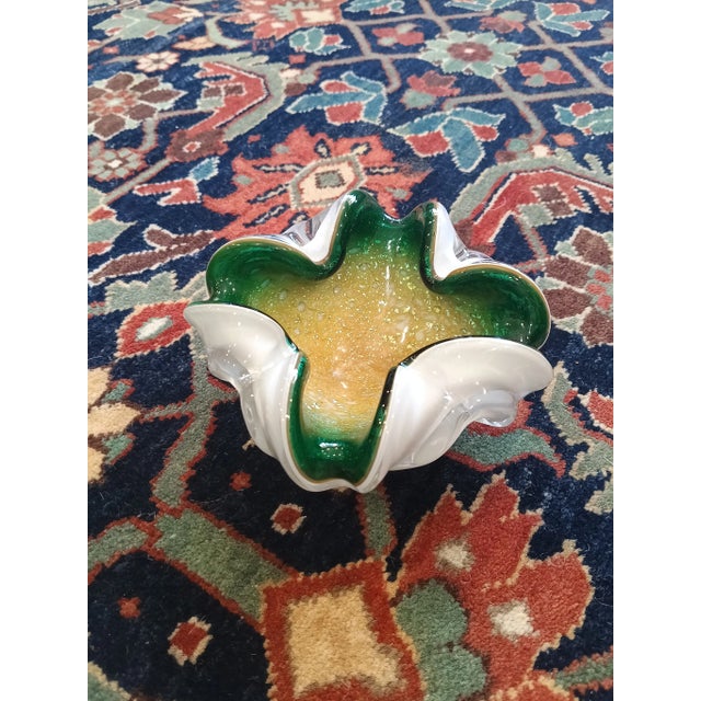 Mid-Century Modern Vintage Murano Attributed Glass Ashtray - Mid-Century Modern Green, Gold and White Sommerso Bullicante Bowl For Sale - Image 3 of 12