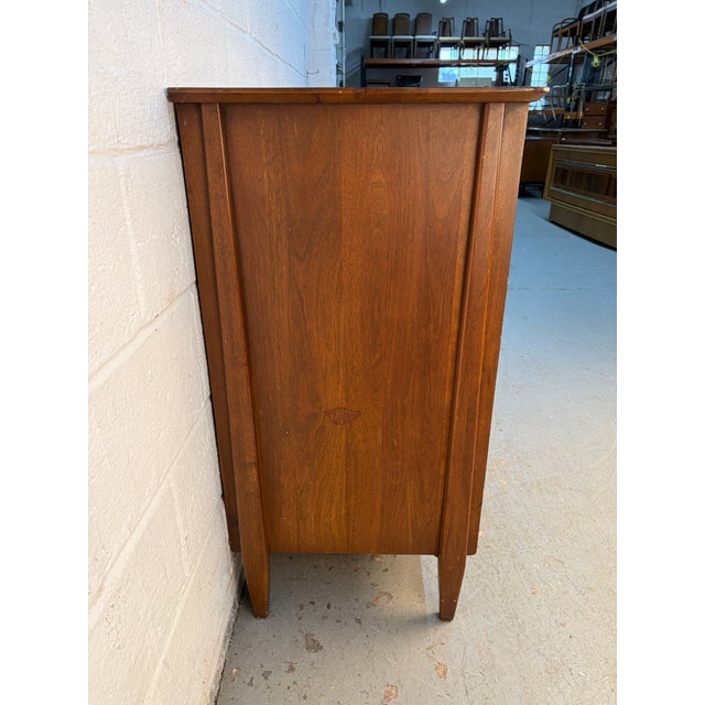 Mid 20th Century Ten Drawer Walnut Dresser by Davis Cabinet Company For Sale - Image 13 of 13