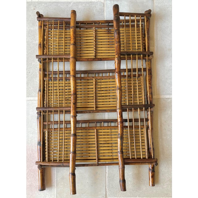 Mid 20th-Century 3-Tier Tortoiseshell Bamboo Bookshelf – Folds Flat for Storage For Sale - Image 11 of 18